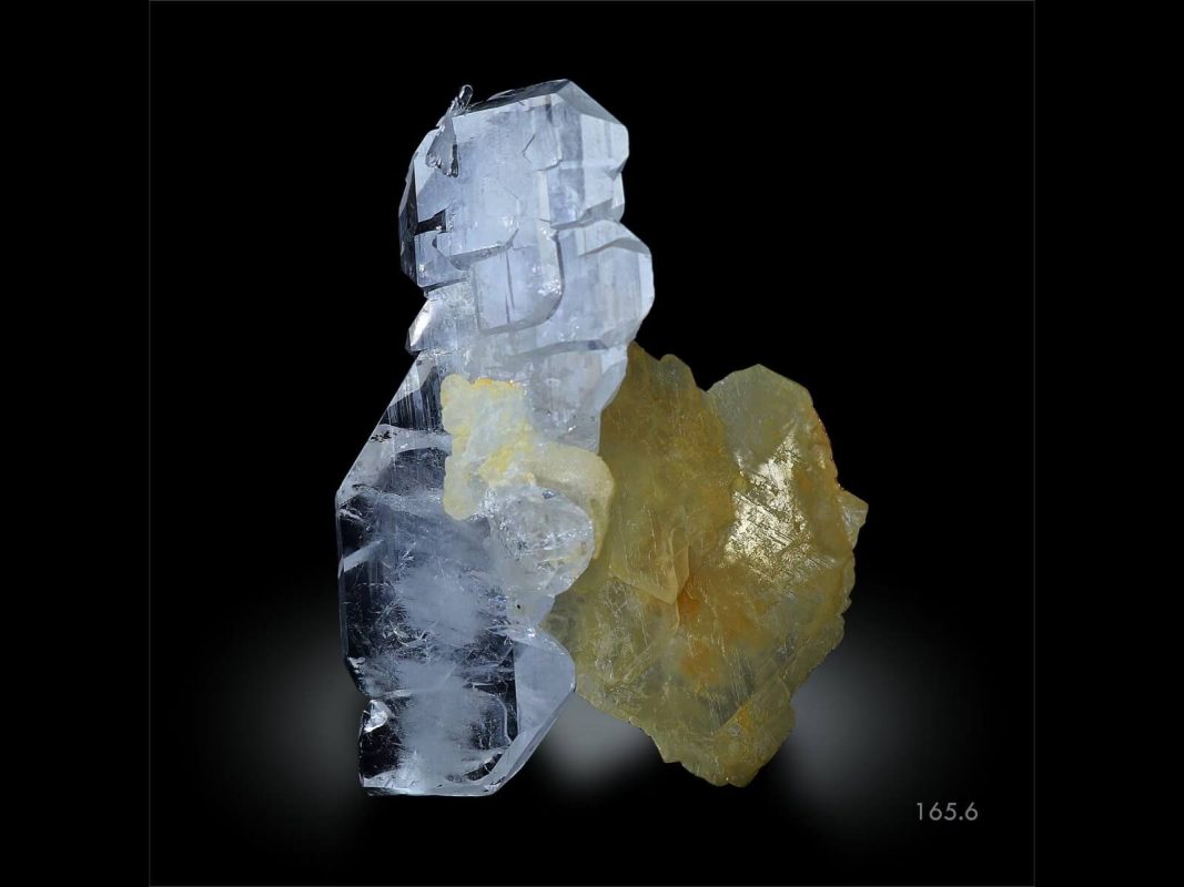 DT Faden Quartz with Yellow Calcite Photo