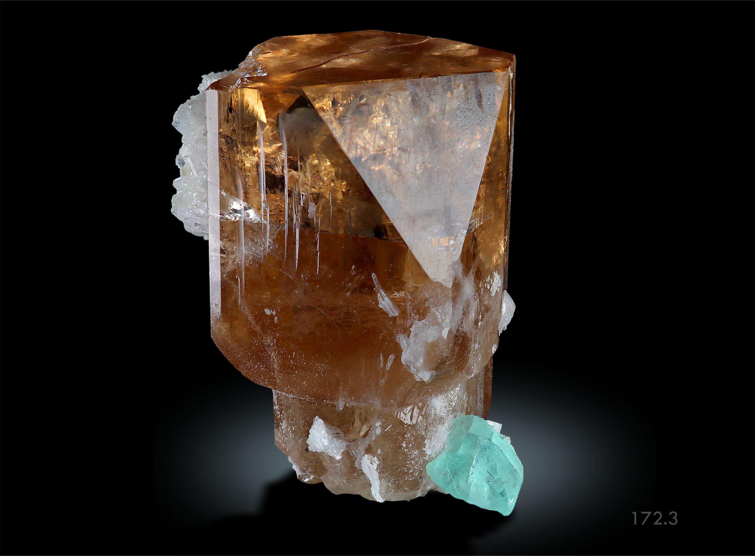 Floater Topaz with Fluorite Photo