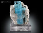 Aquamarine with Quartz and Albite from Pakistan