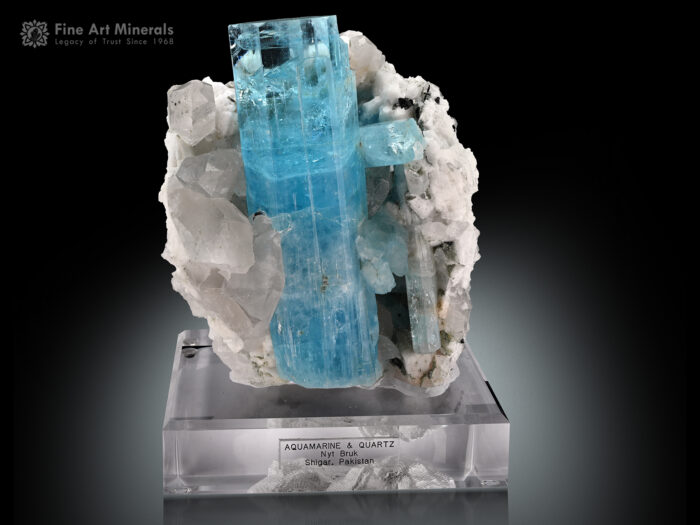 Aquamarine with Quartz and Albite from Pakistan