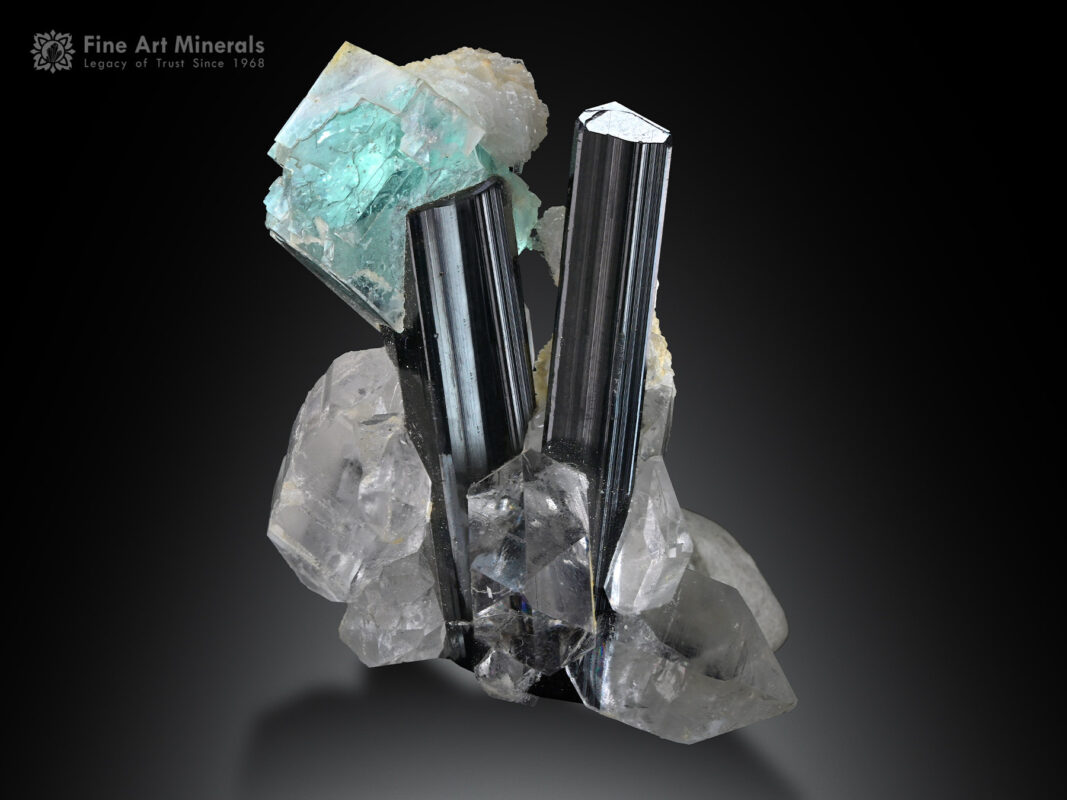 Schorl with Quartz and Fluorite from Pakistan.Video