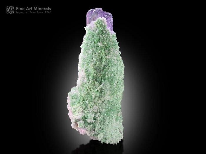 Kunzite with Cleavelandite from Afghanistan