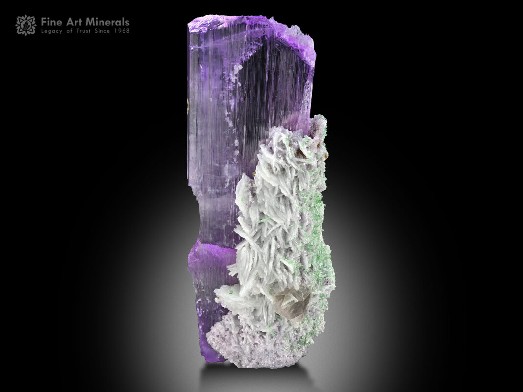 Kunzite with Cleavelandite from Afghanistan