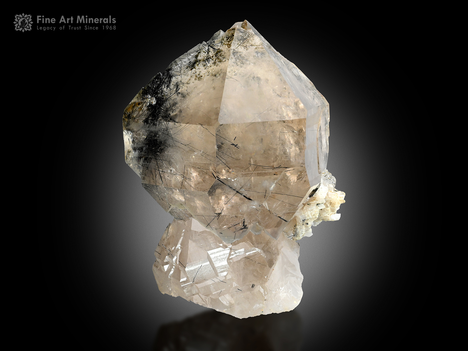 Riebeckite Quartz from Pakistan