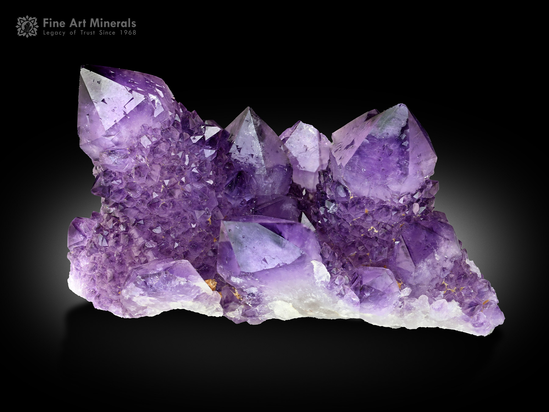 Quartz var. Amethyst.MAin Quartz var. Amethyst