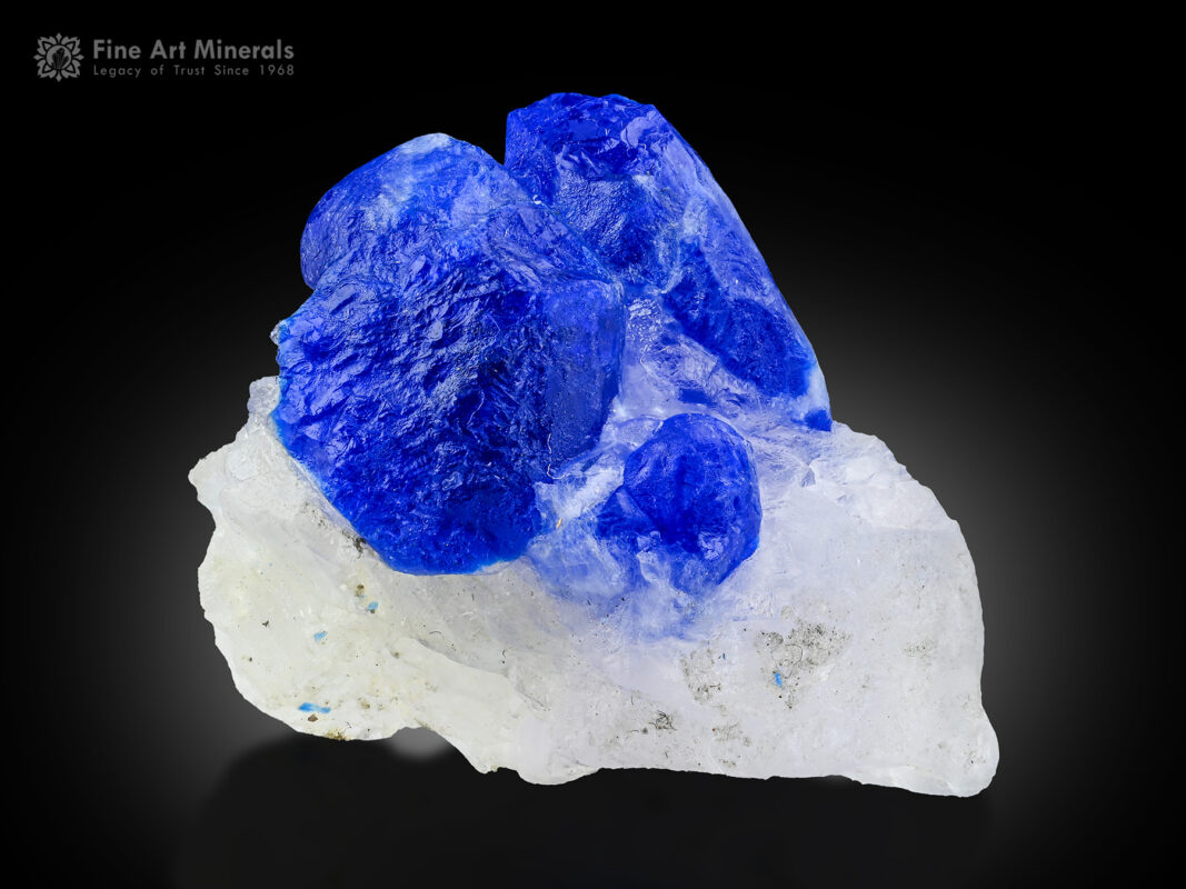 Hauyne with calcite from Afghanistan.