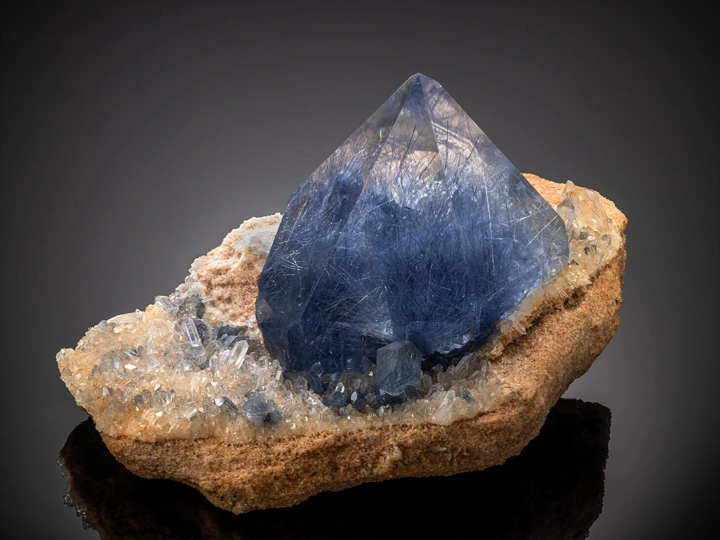 Dumortierite Quartz