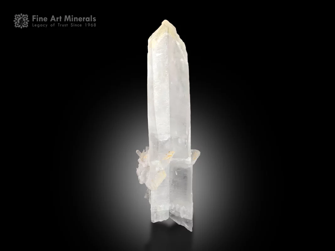Viitaniemiite crystal with sharp edges and glassy surface from Chhappu, Pakistan.
